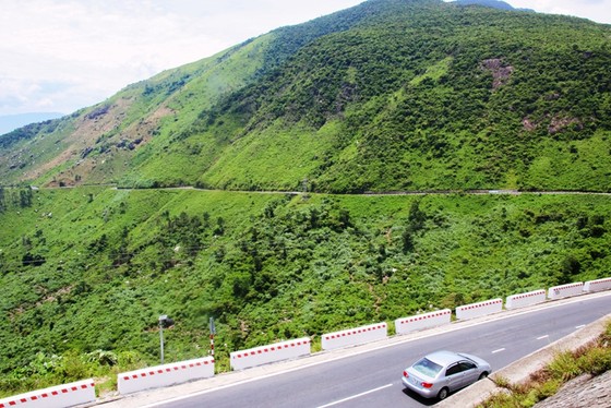 Cung đường cuốn hút nhất thế giới tại Việt Nam khiến nhiều người ngỡ ngàng - ảnh 5
