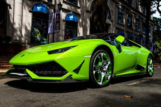 Lamborghini Huracan của bạn trai cũ nữ hoàng nội y Ngọc Trinh được độ khủng - Ảnh 4. Lamborghini Huracan của bạn trai cũ nữ hoàng nội y Ngọc Trinh được độ khủng - Ảnh 4.