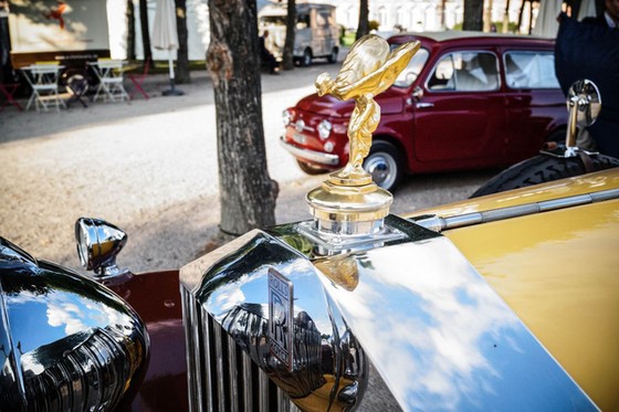 Làm quen với chiếc Rolls-Royce có một không hai được dùng làm xe đi săn của một Tiểu vương - Ảnh 6. Làm quen với chiếc Rolls-Royce có một không hai được dùng làm xe đi săn của một Tiểu vương - Ảnh 6.