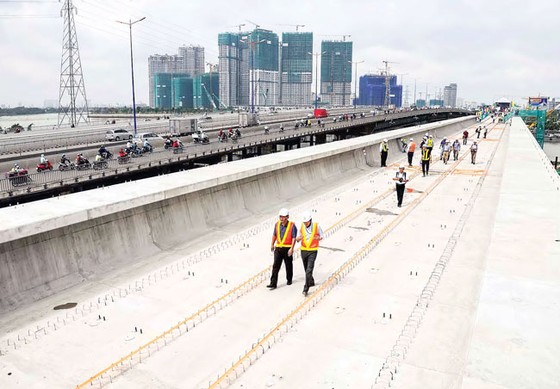 Tắc nghẽn vùng kinh tế Đông Nam bộ ảnh 1