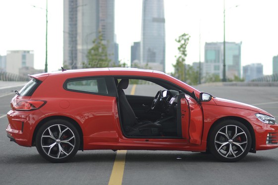 Làm quen với cặp đôi Scirocco 2017 sẽ được hãng Volkswagen trưng bày tại triển lãm VIMS 2017 - Ảnh 15. Làm quen với cặp đôi Scirocco 2017 sẽ được hãng Volkswagen trưng bày tại triển lãm VIMS 2017 - Ảnh 15.