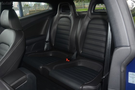 Làm quen với cặp đôi Scirocco 2017 sẽ được hãng Volkswagen trưng bày tại triển lãm VIMS 2017 - Ảnh 12. Làm quen với cặp đôi Scirocco 2017 sẽ được hãng Volkswagen trưng bày tại triển lãm VIMS 2017 - Ảnh 12.