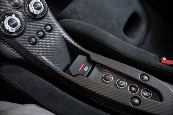 Siêu xe McLaren P1 lăn bánh ít nhất thế giới có giá 2,4 triệu USD - Ảnh 10. Siêu xe McLaren P1 lăn bánh ít nhất thế giới có giá 2,4 triệu USD - Ảnh 10.