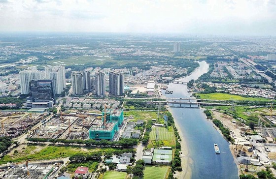Bung hàng đón dòng tiền cuối năm ảnh 1