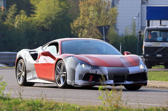 Siêu xe Ferrari 488 GTO sắp ra mắt sẽ mạnh 700 mã lực? ảnh 3