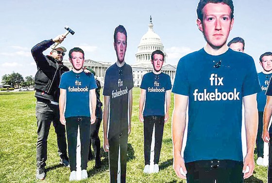Facebook - Rủi ro thời đại số (K2): Khó đảm bảo quyền riêng tư ảnh 1