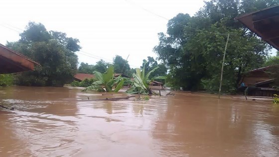 Người dân khu vực hạ lưu được thông báo sơ tán trước khi xảy ra sự cố vỡ đập thủy điện Sepien Senamnoi? ảnh 18