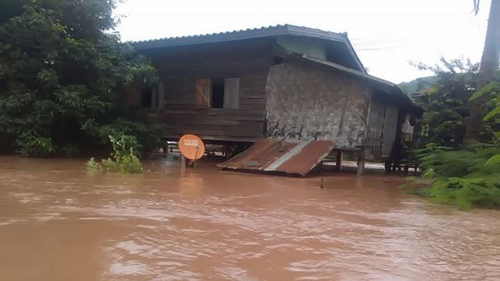 Người dân khu vực hạ lưu được thông báo sơ tán trước khi xảy ra sự cố vỡ đập thủy điện Sepien Senamnoi? ảnh 13