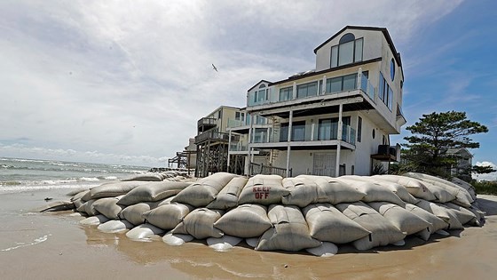 Siêu bão Florence là một trong chuỗi 9 cơn bão đang hoạt động trên thế giới ảnh 14