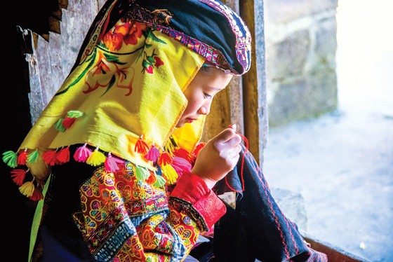 Sắc màu Lô Lô Chải ảnh 2