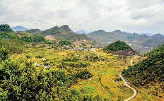 Sắc màu Lô Lô Chải ảnh 4