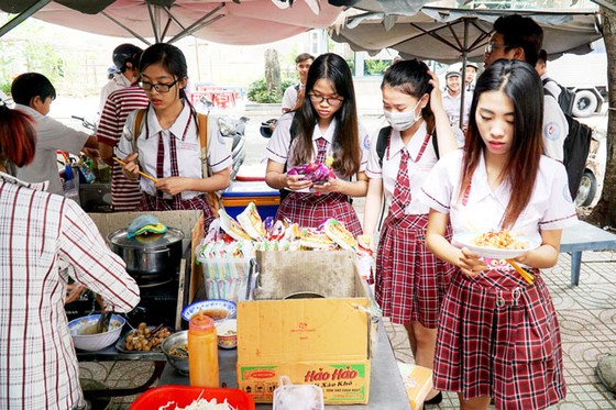 An toàn thực phẩm trường học: Phải giám sát, truy xuất nguồn thực phẩm ảnh 2