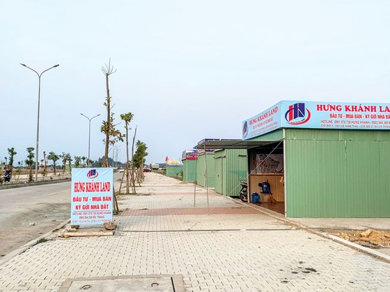 Tháo chạy về vùng ven, tỉnh lỵ ảnh 1