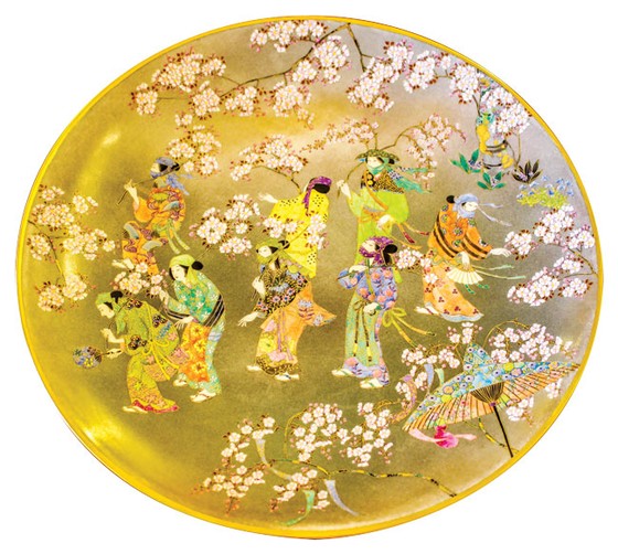 Sakura depicted on Satsuma ceramics ảnh 3