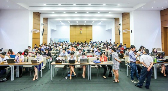 Nghị sĩ và “báo sĩ” ảnh 1