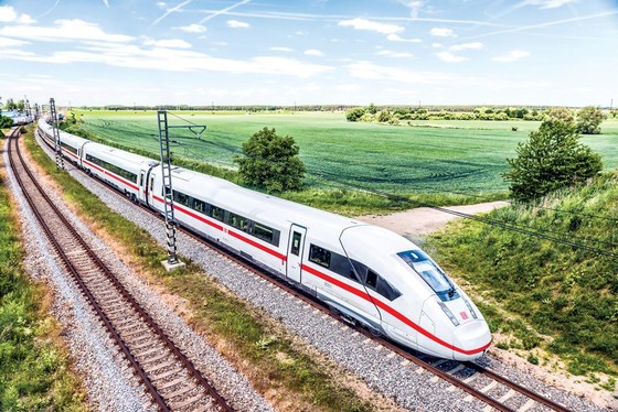 North-South Expressway project not economically viable ảnh 1