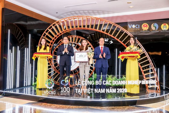 Lee & Man - Chặng đường 3 năm phát triển ảnh 1