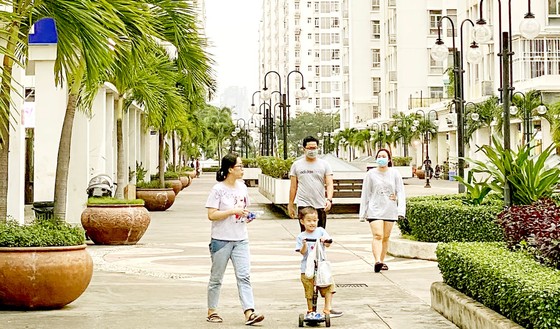 Chọn kênh đầu tư hấp dẫn hay an toàn? ảnh 1