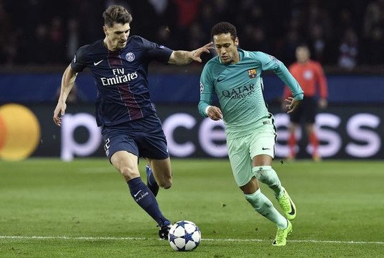 HLV Martinez: Meunier biết cách ngăn cản Neymar! ảnh 1