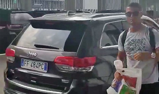 De Laurentiis lột trần bí mật thương vụ Juventus mua Ronaldo ảnh 4