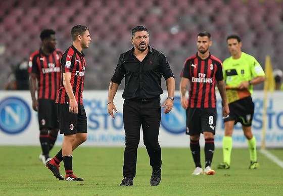 Milan sẽ phải trả “tù trưởng” Bakayoko cho Chelsea ảnh 2