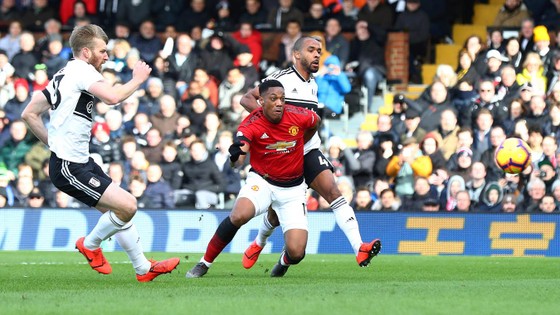 Thắng dễ Fulaham, Man United chiếm chỗ Chelsea trong tốp 4 ảnh 4