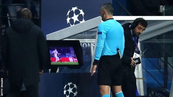 Neymar sẽ bị treo giò vì gọi quả 11m của Man United là “ô nhục” ảnh 1