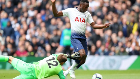 TRỰC TIẾP Tottenham - Huddersfield: Gà trống bùng nổ ảnh 3