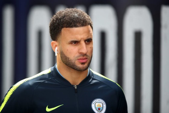Kyle Walker vận động fan Quỷ đỏ: Đừng để Liverpool vô địch ảnh 1