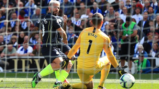 TRỰC TIẾP Brighton - Man City: Chờ đợi thần tài Sergio Aguero ảnh 5