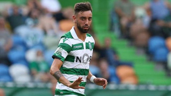Liverpool lo lắng khi Man United ký được với Bruno Fernandez ảnh 1