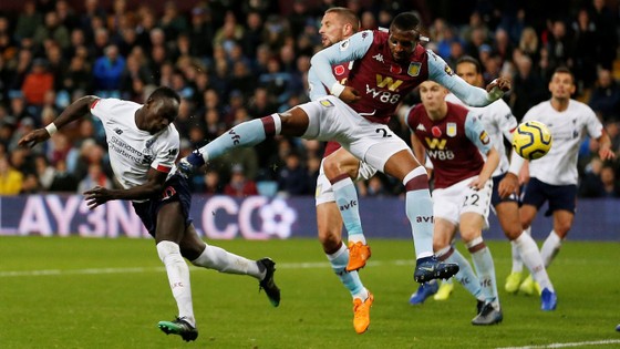 Aston Villa - Liverpool 1-2. Robertson, Sadio Mane giúp Klopp thắng ngược phút chót ảnh 9