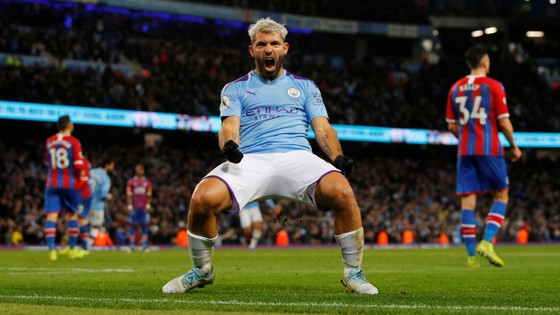 Man City - Crystal Palace 2-2: Aguero ghi cú đúp, Fernandinho đốt lưới nhà ảnh 12