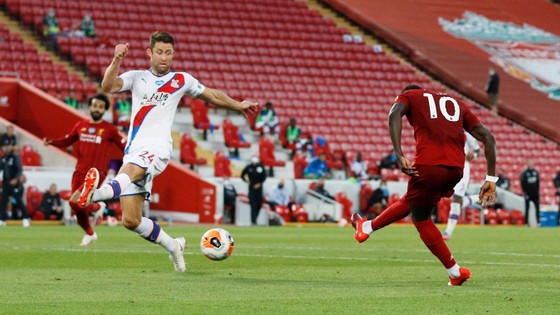 Liverpool vùi dập Crystal Palace để chờ giờ đăng quang ảnh 4