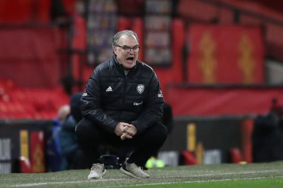HLV Bielsa kêu gọi bình tĩnh khi chào đón Man United đến Elland Road ảnh 1