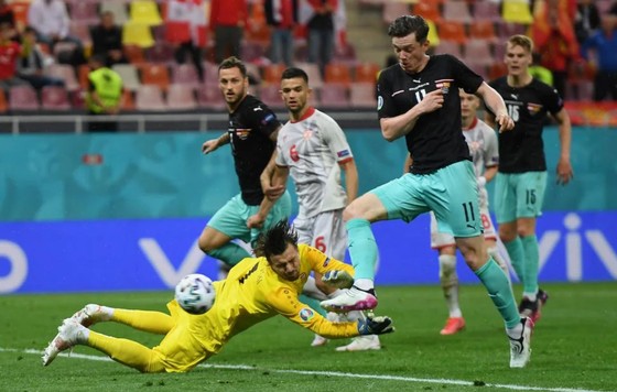 Áo – Bắc Macedonia 3-1: Alaba và Arnautovic tỏa sáng giúp Áo thắng trận đầu tiên ở Euro ảnh 5