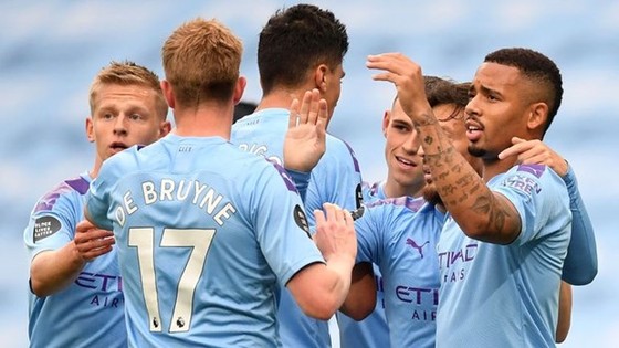 Premier League 2020-2021: Man City, Man United, Liverpool và Chelsea hình thành cuộc đua tứ mã ảnh 1