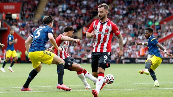 Southampton – Man.United 1-1: Che Adams mở điểm nhưng Greenwood giúp Quỷ đỏ ghi kỷ lục sân khách ảnh 1
