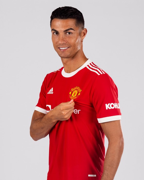 Ronaldo 'thật hạnh phúc khi được trở về nhà' - Cuộc phỏng vấn đầu tiên với Man Utd ảnh 2