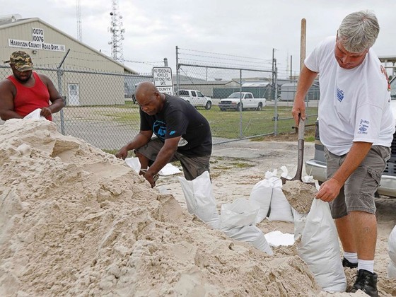 Bang Alabama, Mississippi và Florida tại Mỹ ban bố tình trạng khẩn cấp đối phó bão Alberto ảnh 1