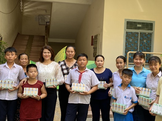 Vinamilk chắp cánh ước mơ cho những 'Chiếc lá chưa lành' ảnh 1