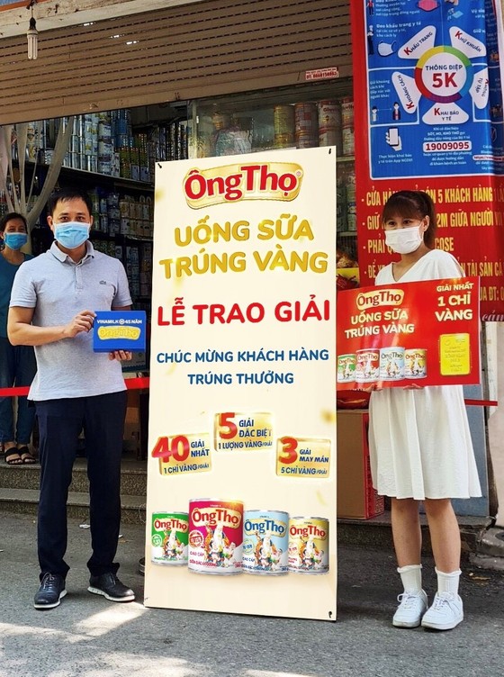 Nhiều khách hàng đã 'uống sữa Ông Thọ, trúng vàng' ảnh 1