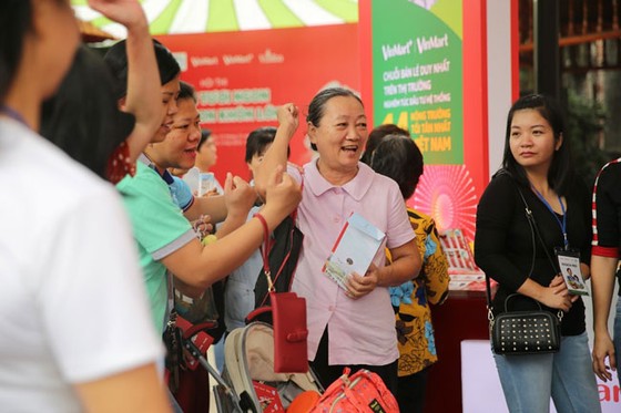 Hàng trăm đầu bếp không chuyên so tài “Sạch tươi ngon, cùng con khôn lớn” ảnh 5
