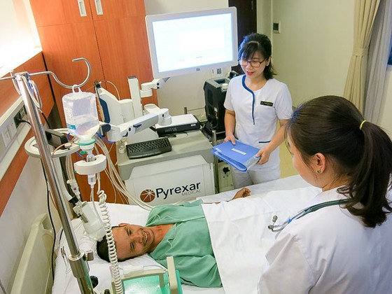 Vinmec triển khai liệu pháp miễn dịch tự thân và nhiệt trị kết hợp điều trị ung thư ảnh 1
