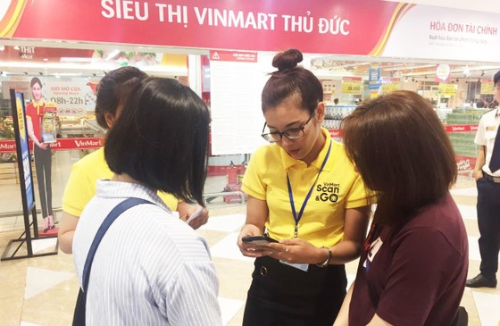 Mua sắm thời công nghệ: Chỉ cần “quét” mã vạch ảnh 2