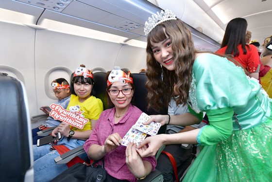 Vietjet tổ chức nhiều hoạt động Nhân ngày Quốc tế Thiếu nhi ảnh 9