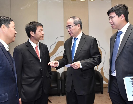 TPHCM vươn lên thành trung tâm tài chính khu vực và quốc tế ảnh 2