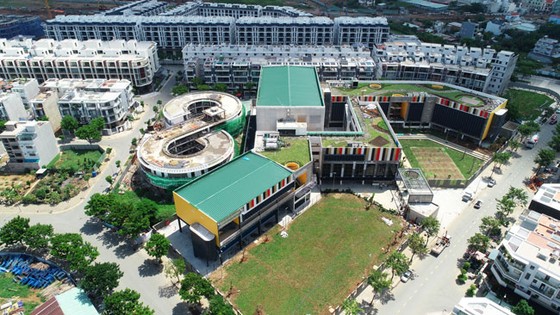 Cơ hội sỡ hữu xe Mercedes khi mua nhà Van Phuc City ảnh 4