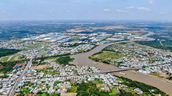 Quỹ đất TPHCM siết chặt, sóng đầu tư ngược về Nam Sài Gòn ảnh 1