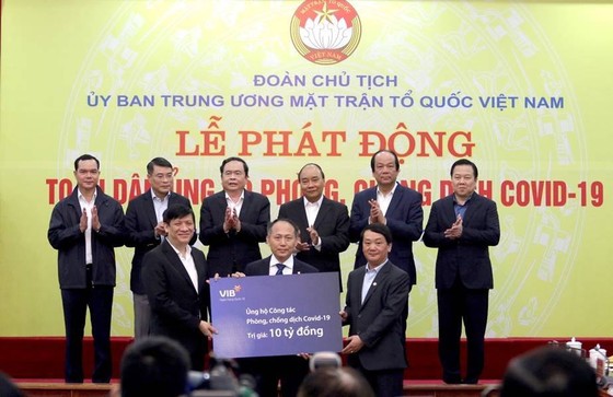 Chung tay chống dịch Covid - 19 ảnh 21